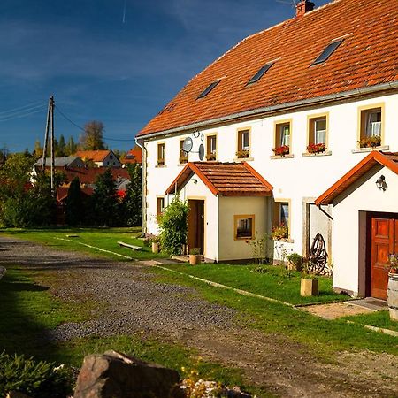 Winnica Agat Świerzawa Extérieur photo